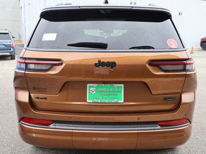 New 2026 Jeep Grand Cherokee L Summit w/ Obsidian Package
