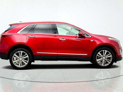 Used 2025 Cadillac XT5 Premium Luxury w/ Technology Package FWD image 4