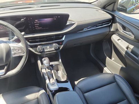 Used 2024 Buick Envista Sport Touring FWD image 24