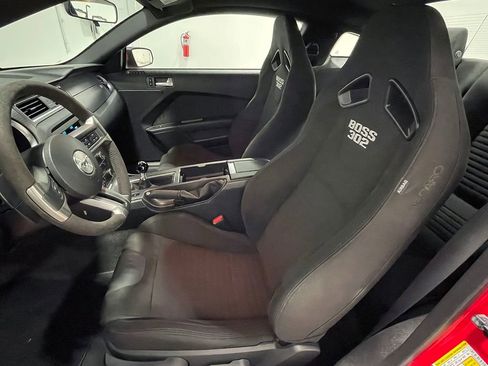 Used 2013 Ford Mustang Boss 302 w/ Boss 302 Accessory Pkg RWD image 68