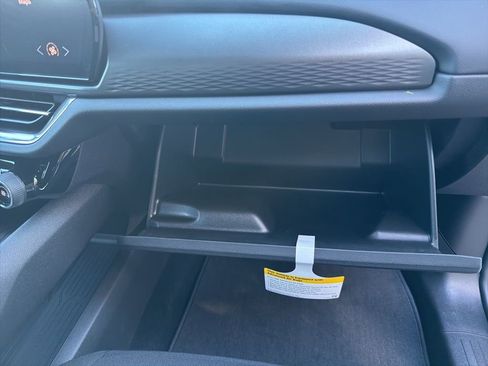 New 2026 Chevrolet Equinox EV LT image 23