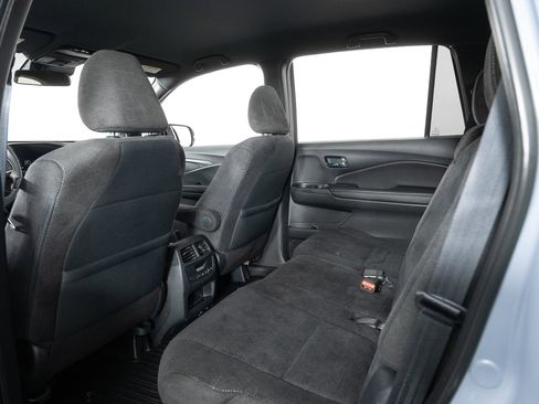 Used 2022 Honda Pilot Sport image 19