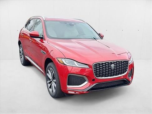 New 2026 Jaguar F-PACE R-Dynamic S image 3