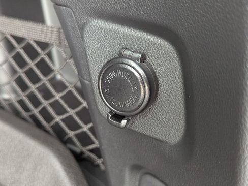 Used 2025 Subaru Outback Premium w/ Popular Package #1A image 28