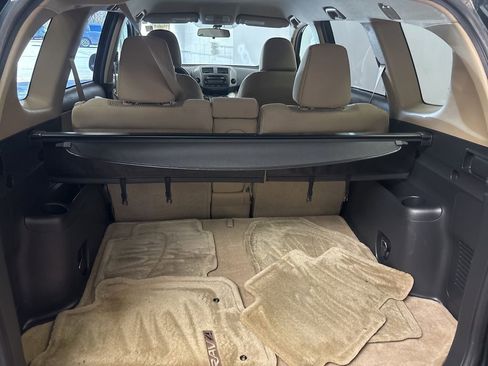 Used 2012 Toyota RAV4 4WD w/ Value Pkg image 12
