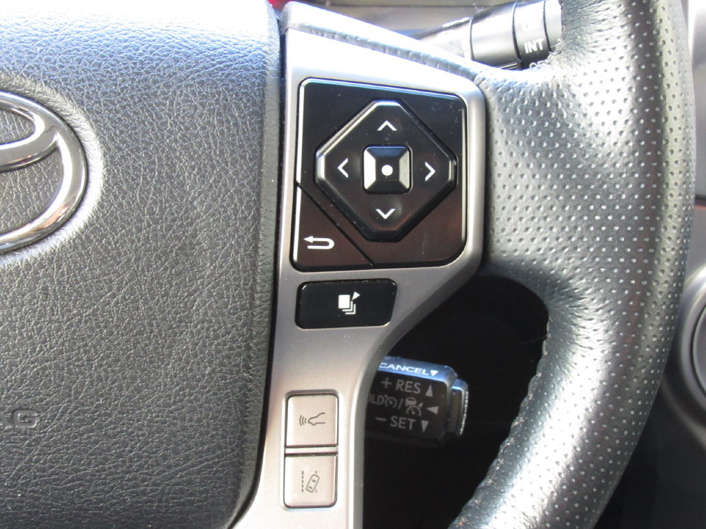Used 2023 Toyota 4Runner Limited AWD/4WD image 26