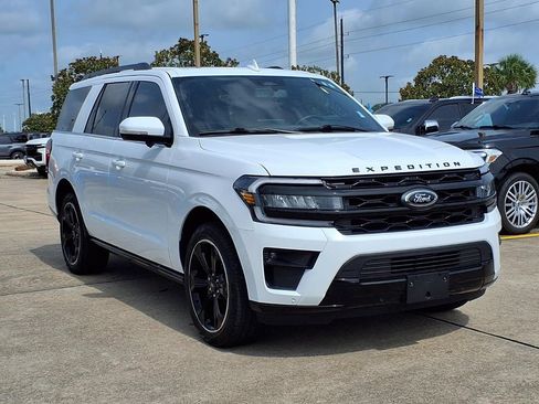 Used 2024 Ford Expedition Limited RWD image 7