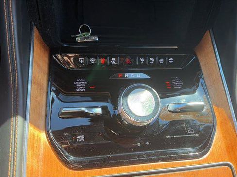 Certified 2022 Jeep Grand Wagoneer Series III AWD/4WD image 23