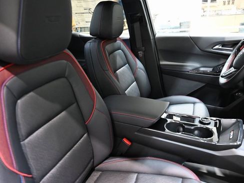 New 2026 Chevrolet Equinox RS image 8