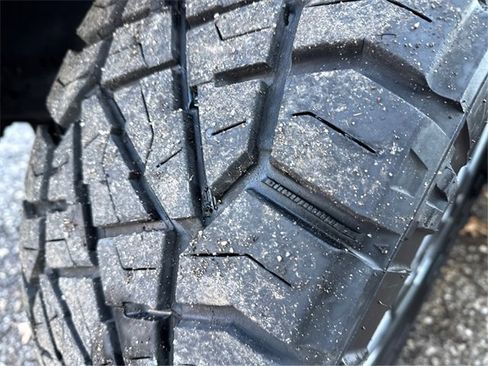 Used 2018 Toyota Tundra SR5 image 28