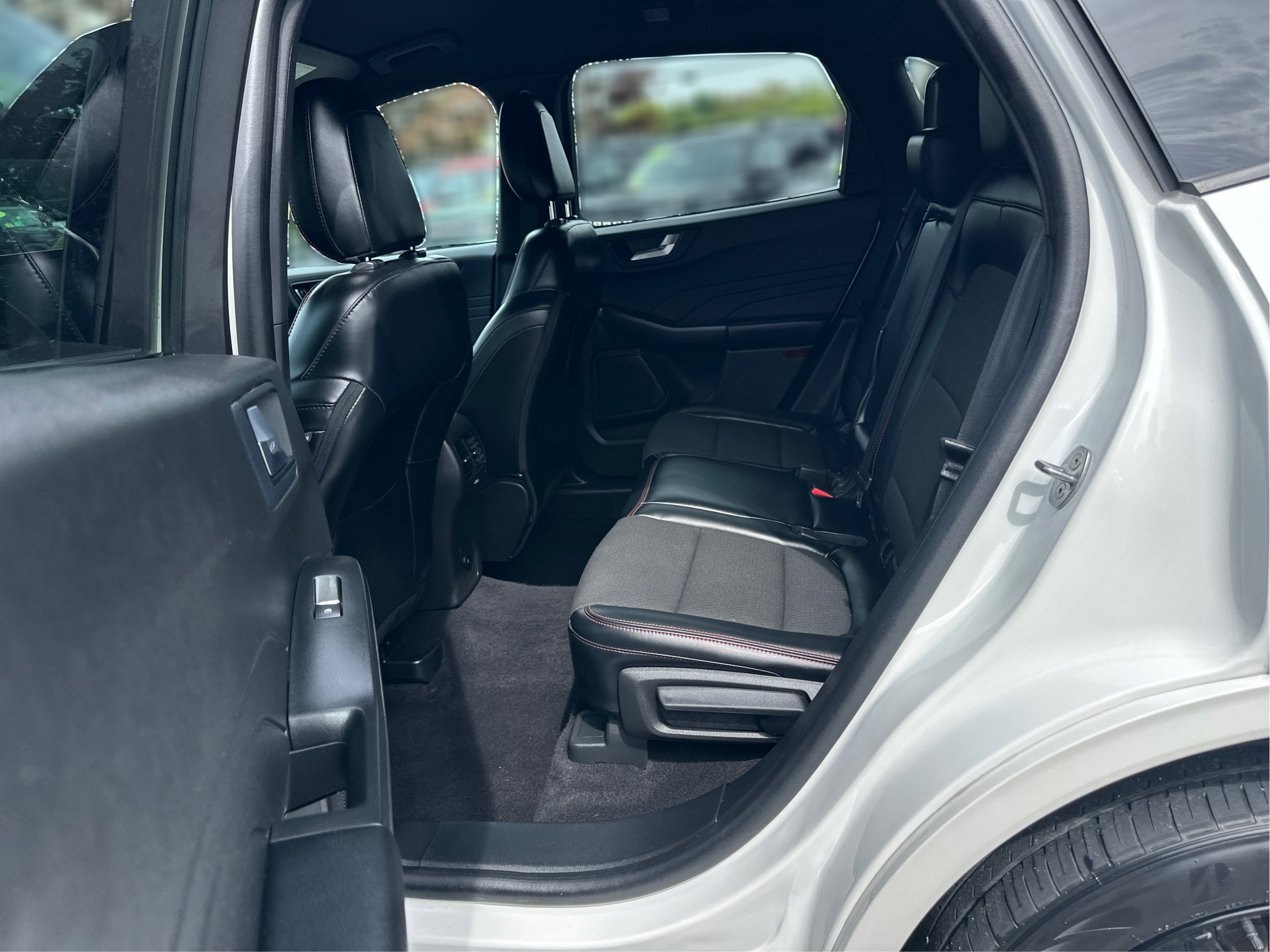 Used 2023 Ford Escape ST-Line Elite AWD/4WD image 12