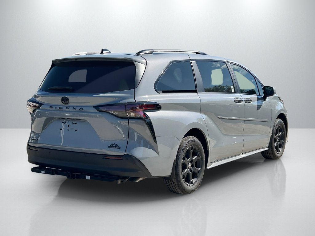 New 2026 Toyota Sienna XLE Woodland Edition AWD/4WD image 5