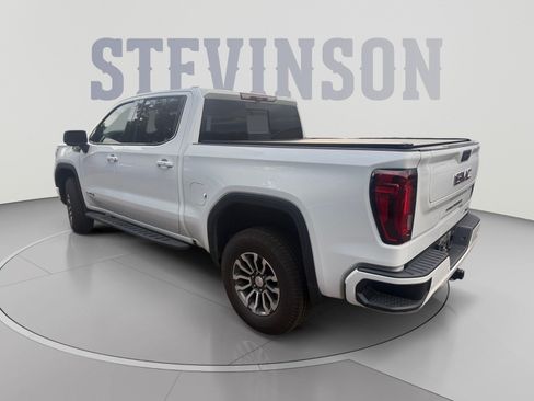 Used 2022 GMC Sierra 1500 AT4 w/ AT4 Premium Package AWD/4WD image 3