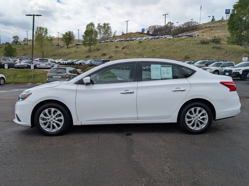 Used 2019 Nissan Sentra SV FWD image 4