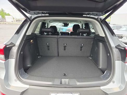 New 2026 Chevrolet TrailBlazer LT w/ Convenience Package FWD image 10
