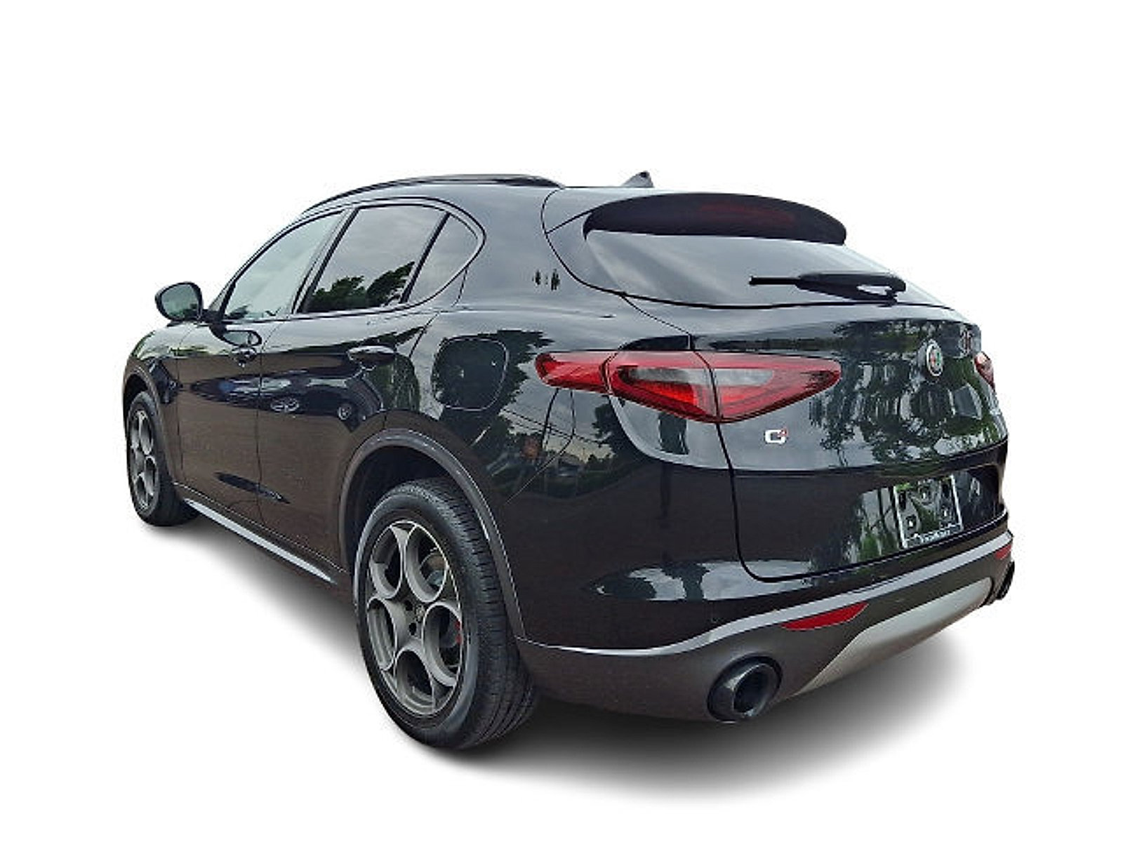 Used 2023 Alfa Romeo Stelvio Ti w/ Active Assist Plus Package AWD/4WD image 5