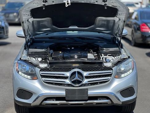Used 2017 Mercedes-Benz GLC 300 4MATIC w/ Premium 1 Package image 40