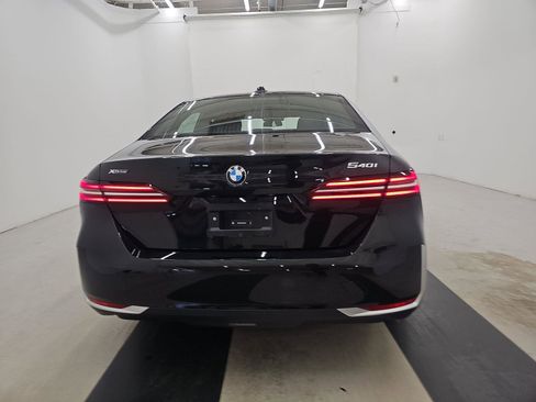 Used 2025 BMW 540i xDrive image 6