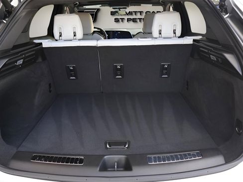 Used 2024 Cadillac XT4 Sport image 16