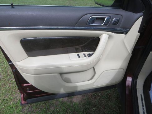 Used 2015 Lincoln MKS AWD w/ Equipment Group 101A image 11