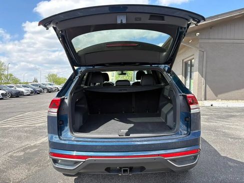 Used 2020 Volkswagen Atlas Cross Sport SE w/ Towing Package AWD/4WD image 10