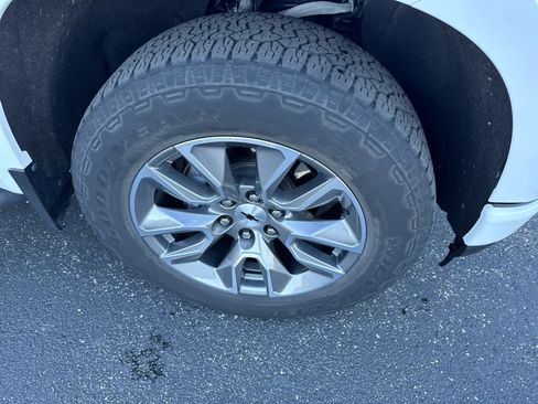 Certified 2022 Chevrolet Silverado 1500 RST image 14