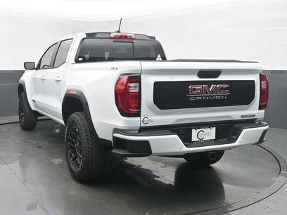 New 2026 GMC Canyon Elevation w/ Convenience Package