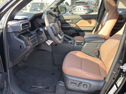New 2026 Toyota 4Runner Limited AWD/4WD image 10