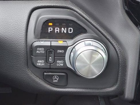 Used 2025 RAM 1500 Laramie AWD/4WD image 28