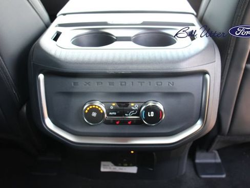 New 2026 Ford Expedition Platinum AWD/4WD image 11