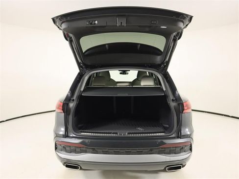 New 2025 Audi Q5 Premium Plus image 24