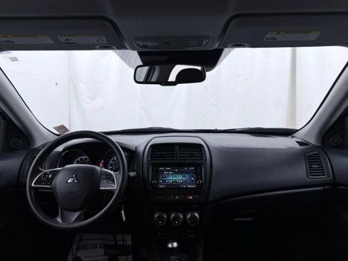 Used 2024 Mitsubishi Outlander Sport AWD image 28
