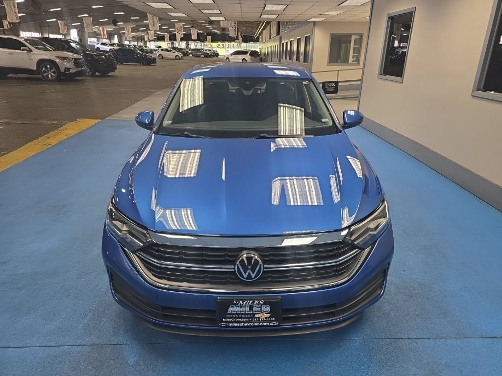 Used 2024 Volkswagen Jetta SE FWD image 7