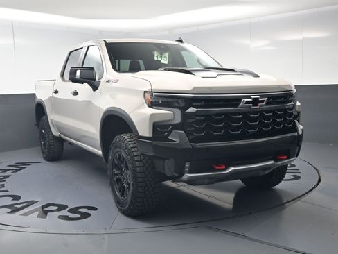 New 2026 Chevrolet Silverado 1500 ZR2 AWD/4WD image 3