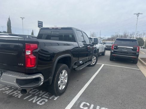 Used 2023 Chevrolet Silverado 2500 LTZ image 5