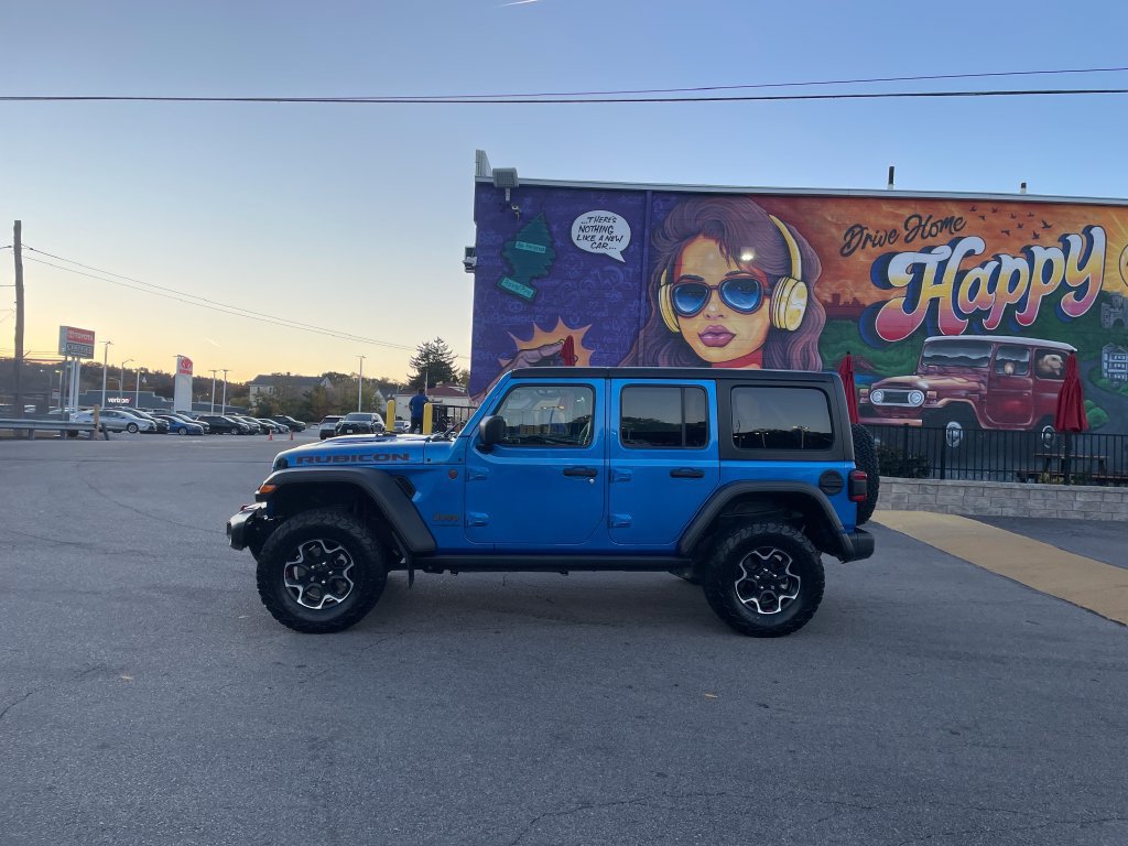 Certified 2023 Jeep Wrangler Unlimited Rubicon w/ LED Lighting Group AWD/4WD image 2