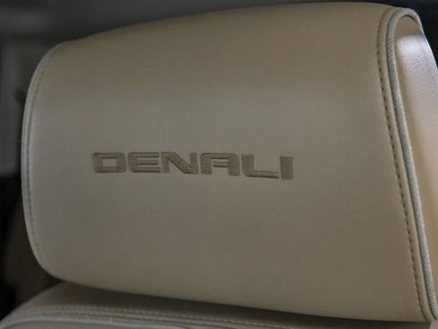 Used 2017 GMC Sierra 2500 Denali w/ Duramax Plus Package image 29