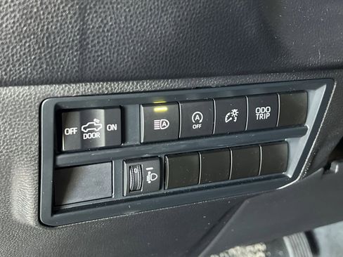 Used 2025 Toyota Tundra SR5 image 29