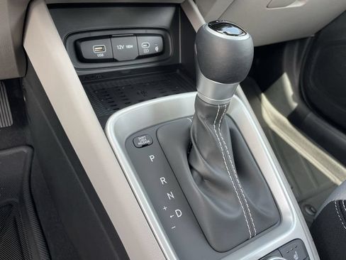 New 2026 Hyundai Venue SEL FWD image 30