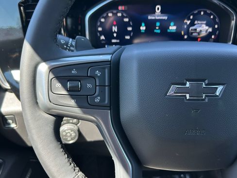 Used 2026 Chevrolet Silverado 1500 LT Trail Boss w/ Convenience Package II AWD/4WD image 19