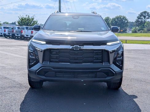 New 2026 Chevrolet Equinox ACTIV w/ LPO, Floor Liner Package FWD image 8