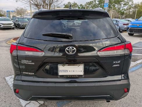 Used 2023 Toyota Corolla Cross XLE w/ Convenience Package AWD/4WD image 5