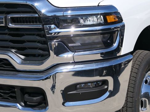 New 2026 RAM 3500 Tradesman w/ Chrome Appearance Group A AWD/4WD image 9