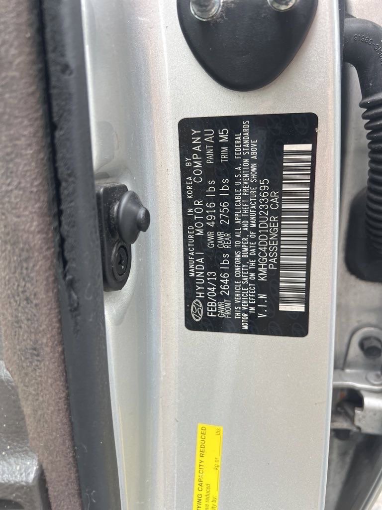 Used 2013 Hyundai Genesis 3.8 w/ Premium Pkg RWD image 14