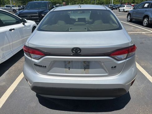 Used 2023 Toyota Corolla LE FWD image 5