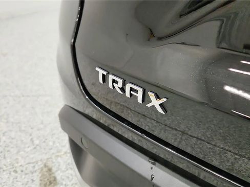 New 2026 Chevrolet Trax LT w/ Driver Confidence Package image 17