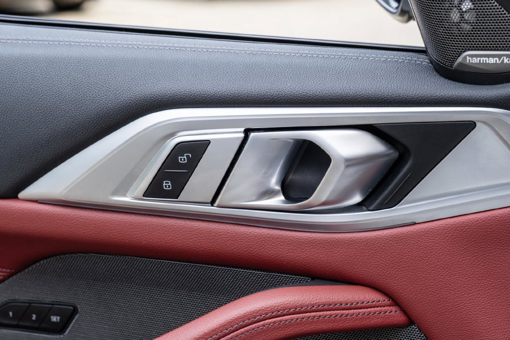 Used 2022 BMW M440i Convertible w/ Premium Package RWD image 14