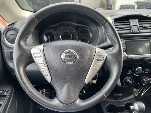 Used 2017 Nissan Versa Note SV FWD image 14