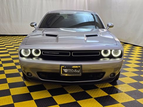 Used 2015 Dodge Challenger SXT Plus image 8