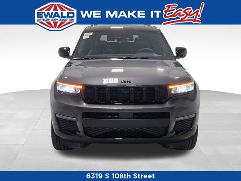 New 2025 Jeep Grand Cherokee L Limited AWD/4WD image 16